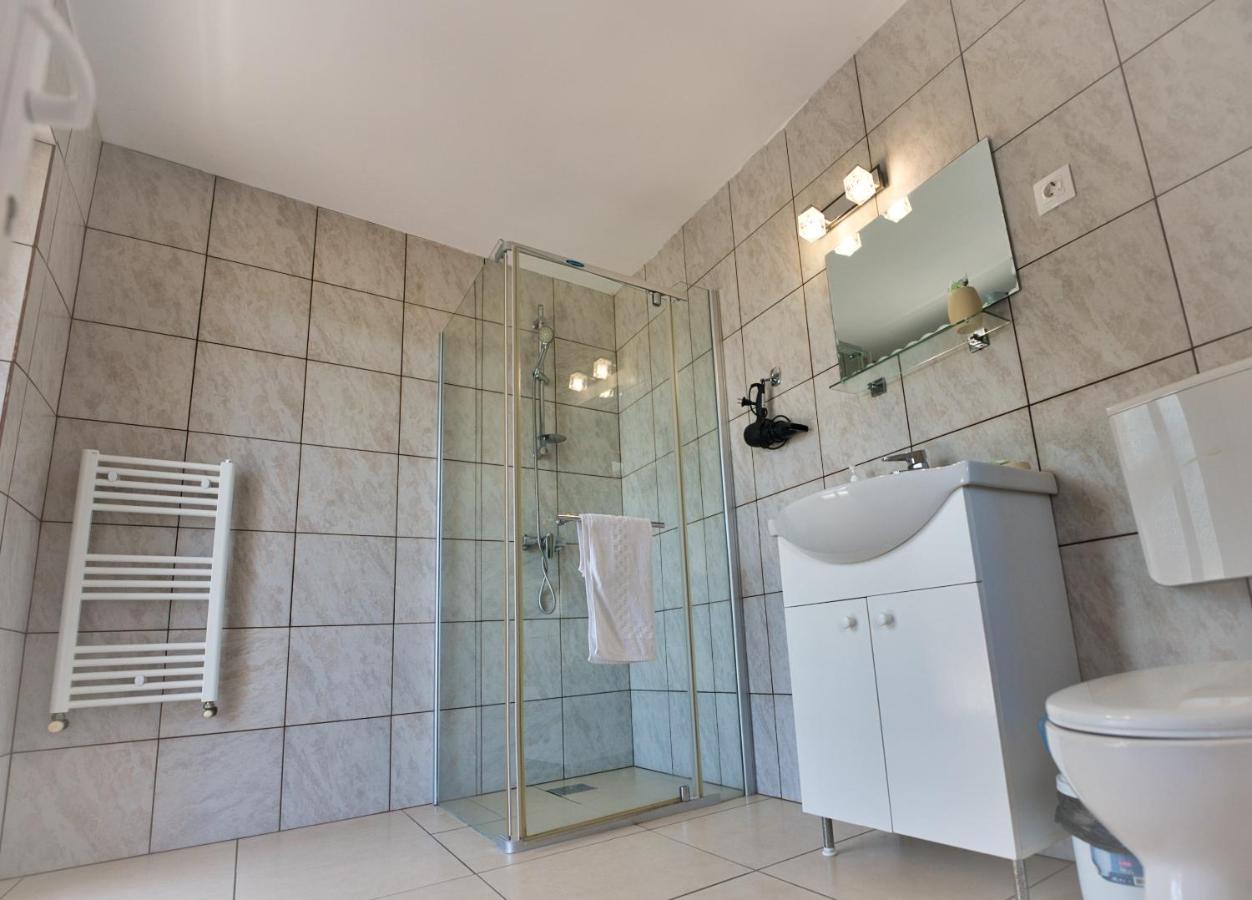 Vila Victoria Râmnicu Vâlcea Kültér fotó